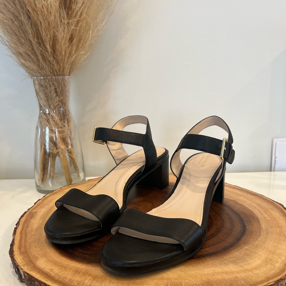 Cole haan grandseries Elegant Black Leather Sandals size 9b